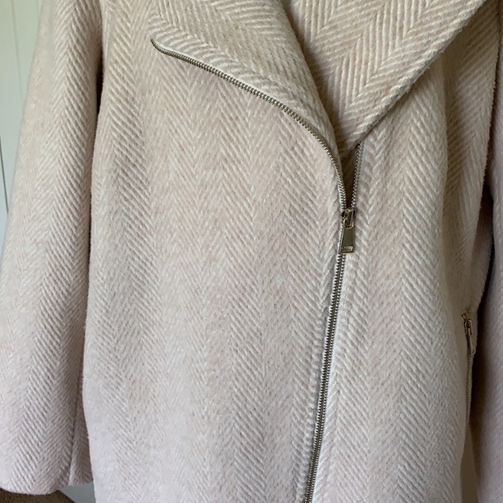 Cream trench coat by LOFT size XL - Picture 3 of 8